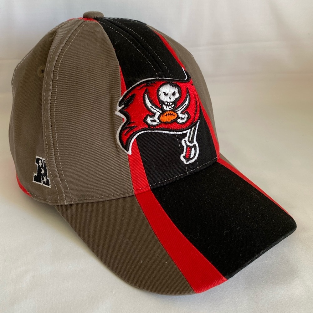 NEW Tampa Bay NFL Buccaneers Hat Cap Strap Back One Size Football Kids Youth Boy